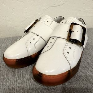 Never worn GREATS Patent Leather Tortoise Buckle Sneaker — Size 7 (37)